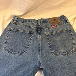 Men's Wrangler Blue Jeans  96501DS - Size 32x 30 - Reg. Fit***